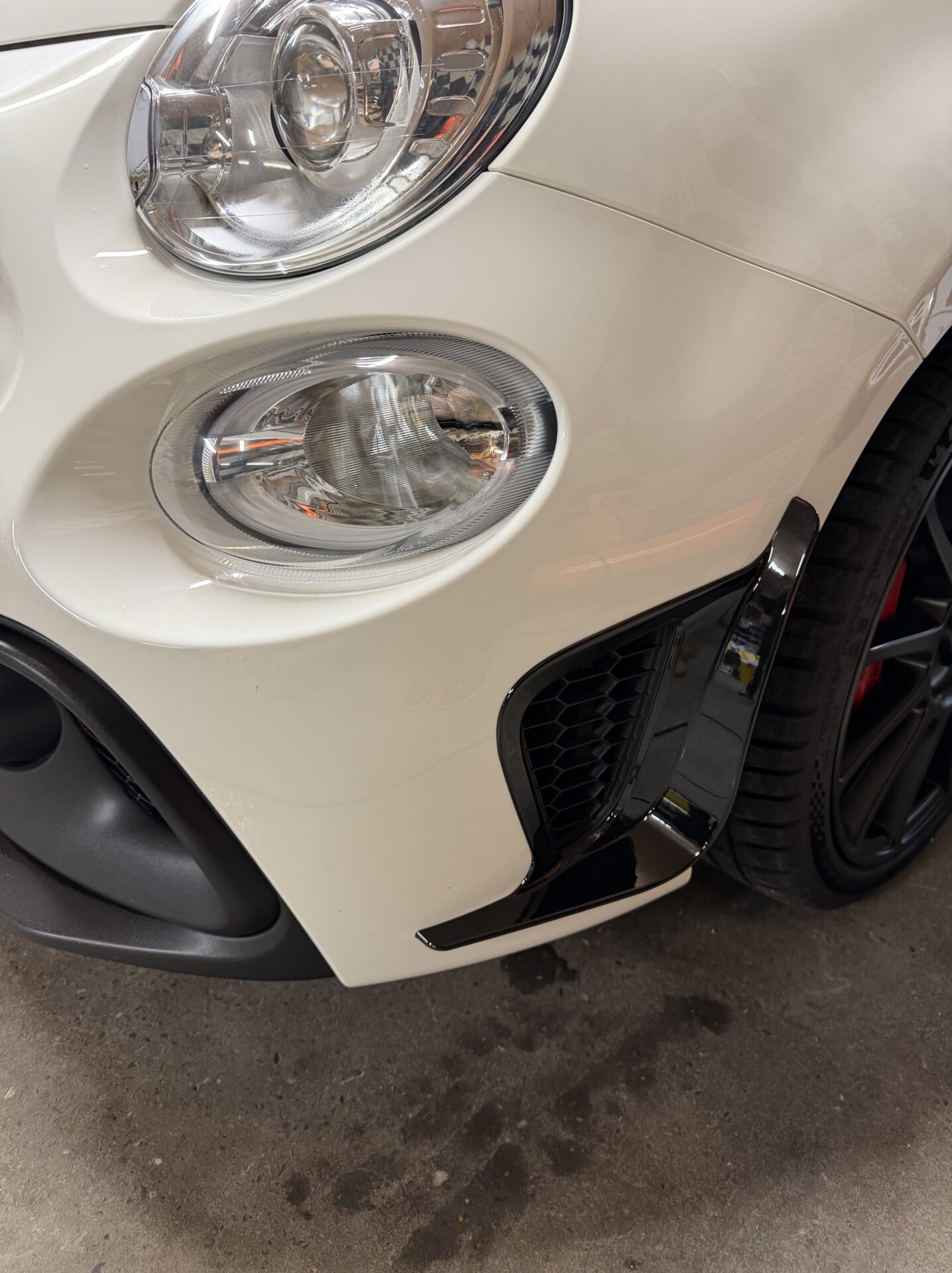 Pair of Air Intake Bumper Canards for Abarth 500 595 695 2016> Gloss Black or Gloss Red - Image 23